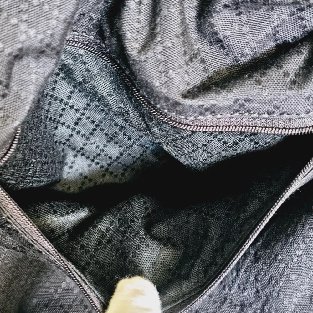 Authentic Gucci Nylon Purse - Picture 11 of 12